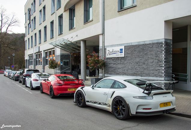 Porsche 981 Cayman GT4