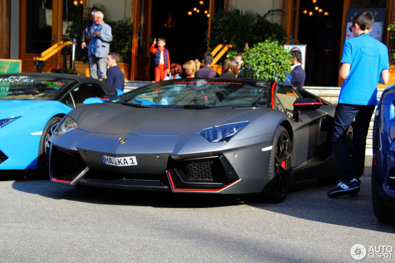 Lamborghini Aventador LP700-4 Roadster Pirelli Edition