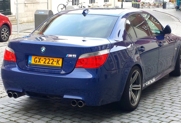 BMW M5 E60 2005