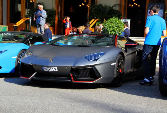 Lamborghini Aventador LP700-4 Roadster Pirelli Edition