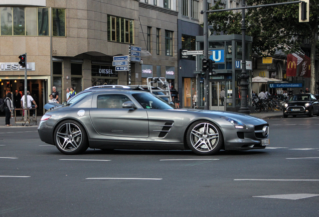 Mercedes-Benz SLS AMG