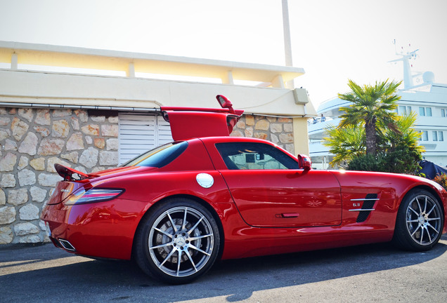 Mercedes-Benz SLS AMG