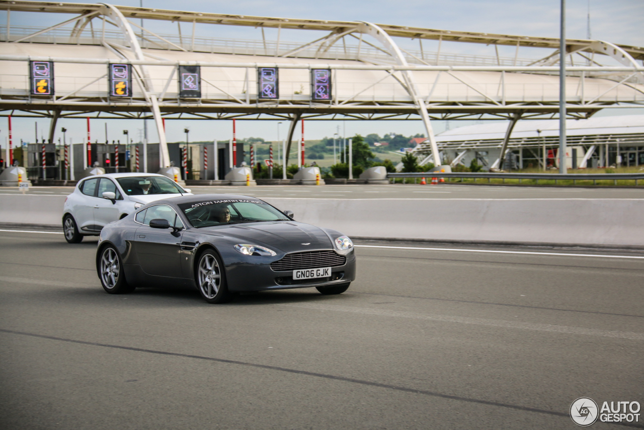 Aston Martin V8 Vantage