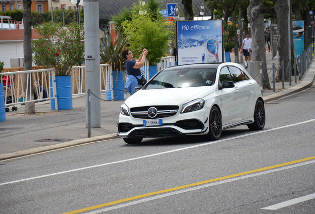 Mercedes-AMG A 45 W176 2015