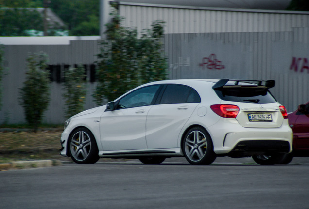 Mercedes-Benz A 45 AMG