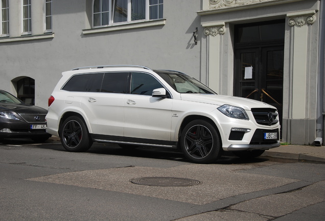 Mercedes-Benz GL 63 AMG X166