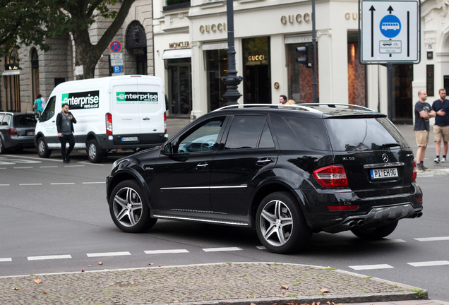 Mercedes-Benz ML 63 AMG 10th Anniversary