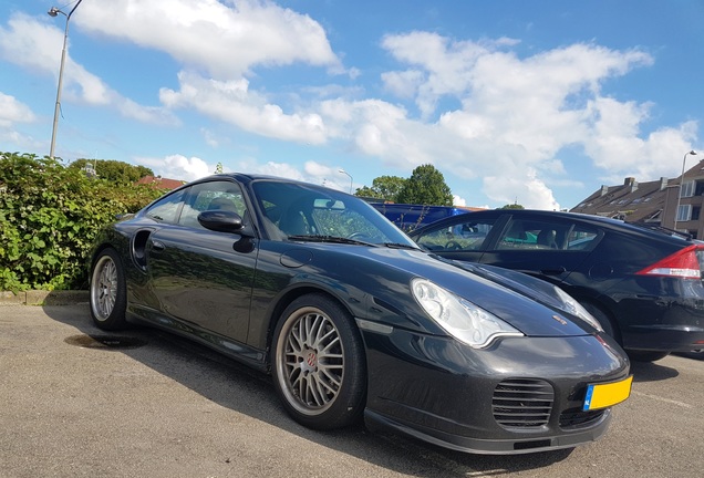 Porsche 996 Turbo