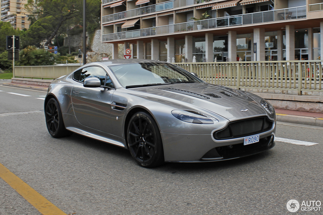 Aston Martin V12 Vantage S