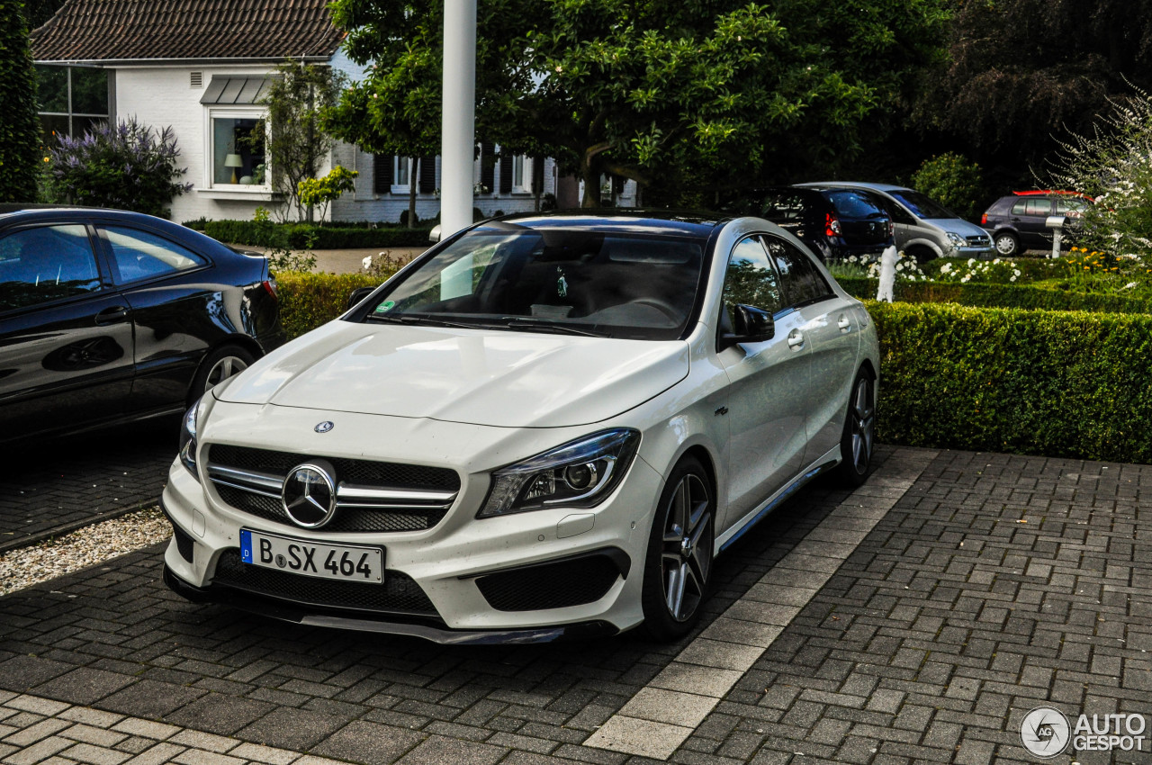 Mercedes-Benz CLA 45 AMG C117