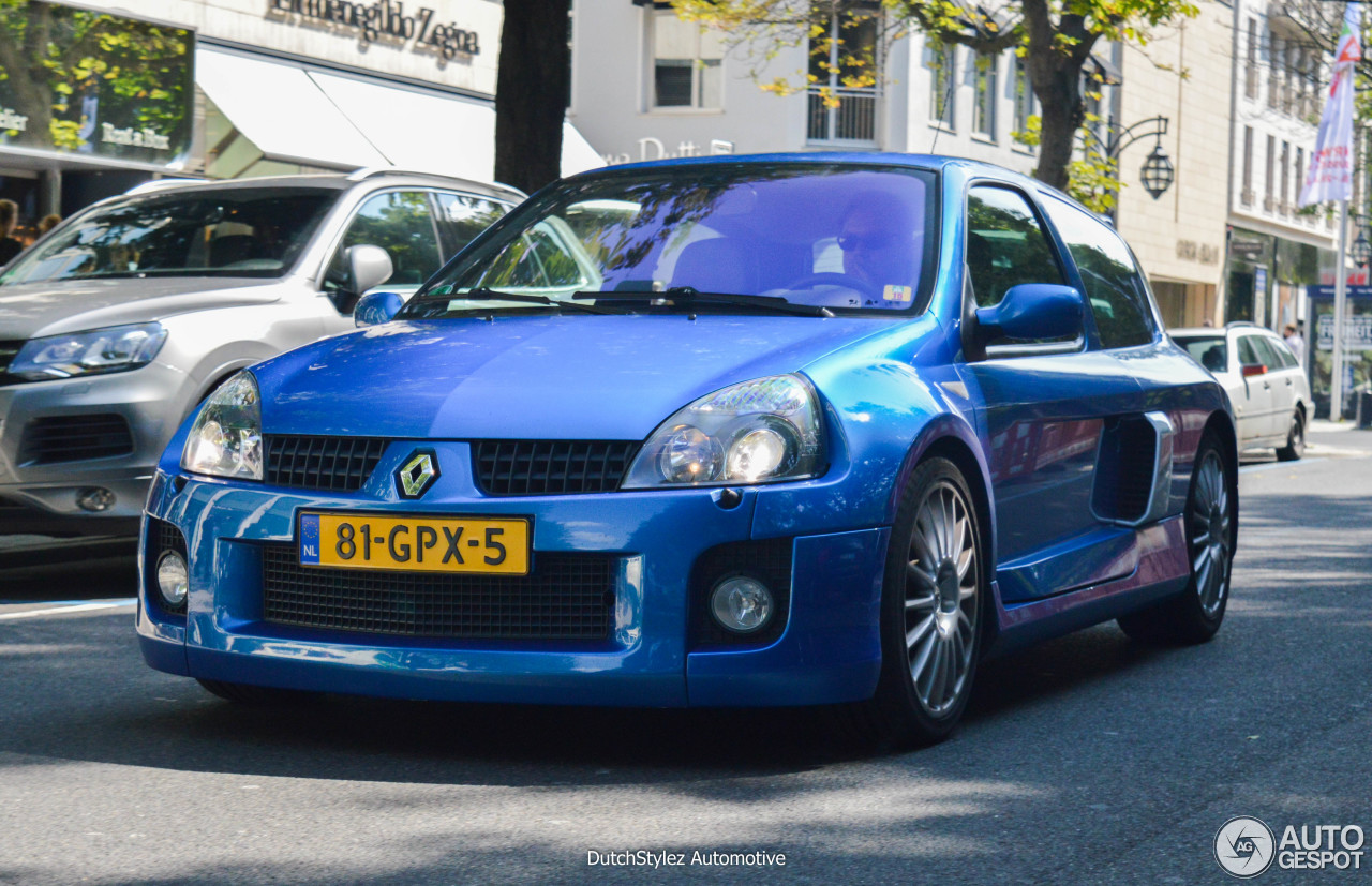 Renault Clio V6 Phase II