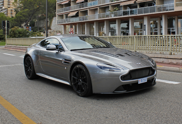 Aston Martin V12 Vantage S