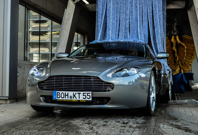 Aston Martin V8 Vantage