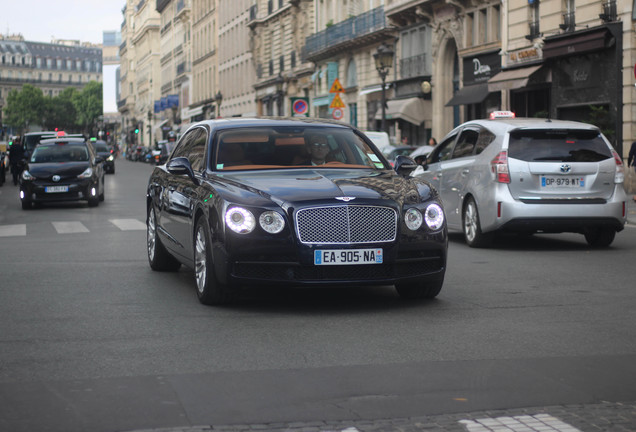 Bentley Flying Spur V8