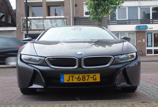 BMW i8