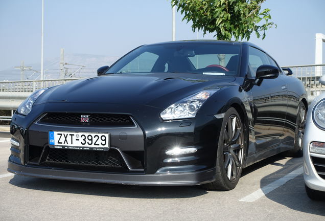 Nissan GT-R 2012