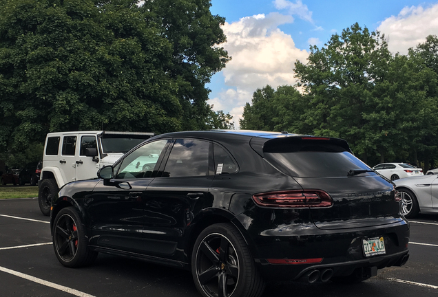 Porsche 95B Macan GTS