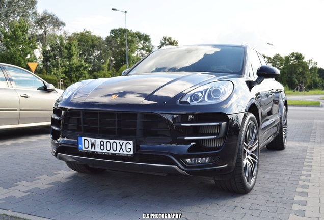 Porsche 95B Macan Turbo