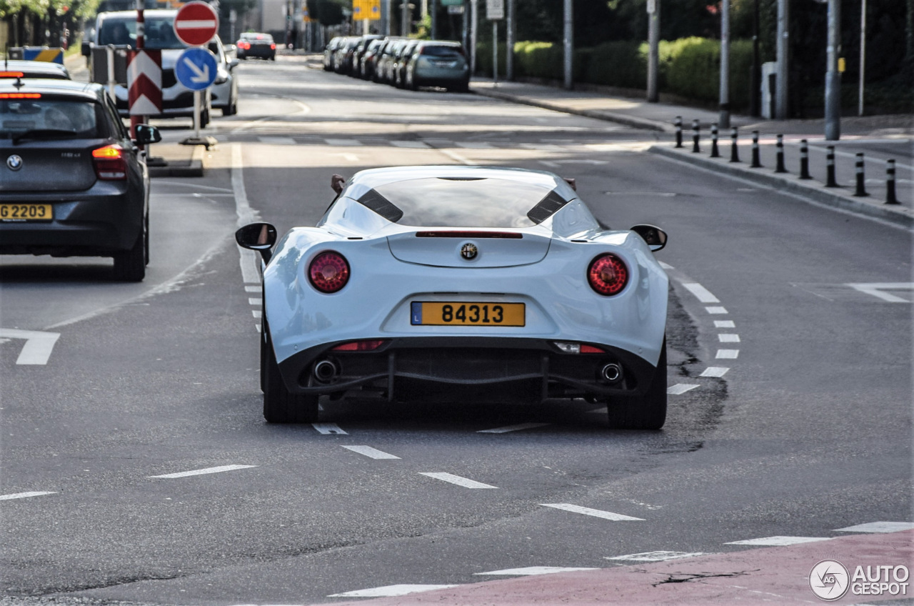 Alfa Romeo 4C Coupé