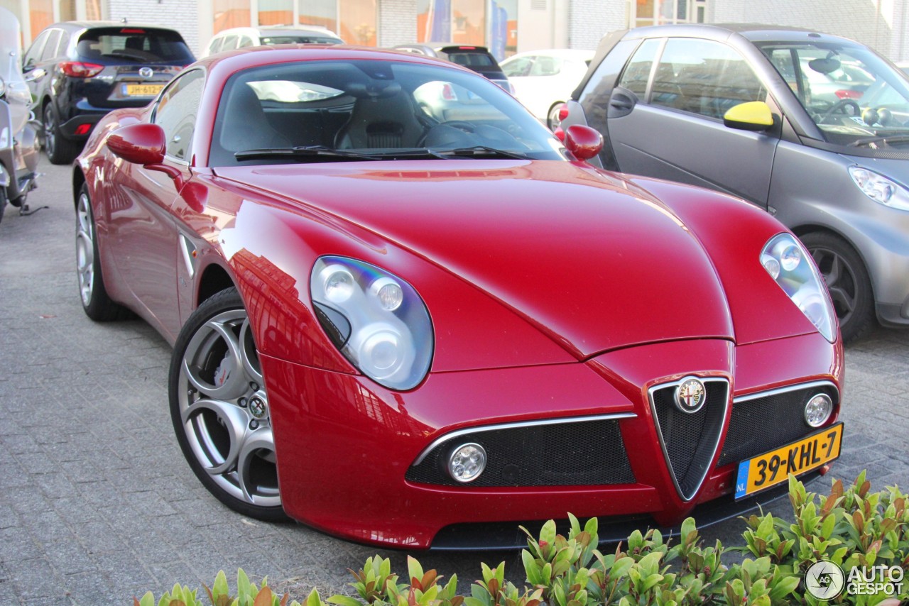 Alfa Romeo 8C Competizione