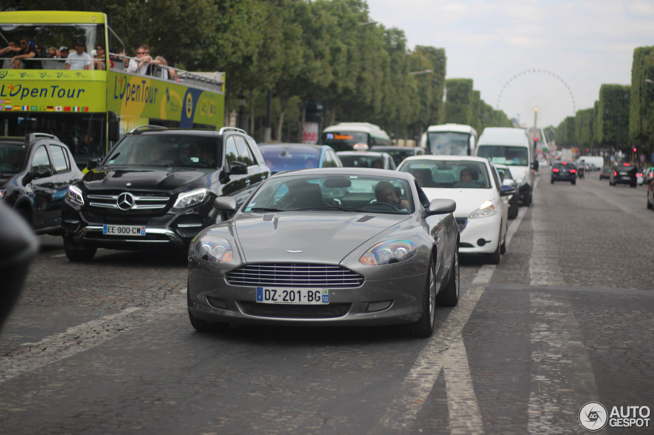 Aston Martin DB9