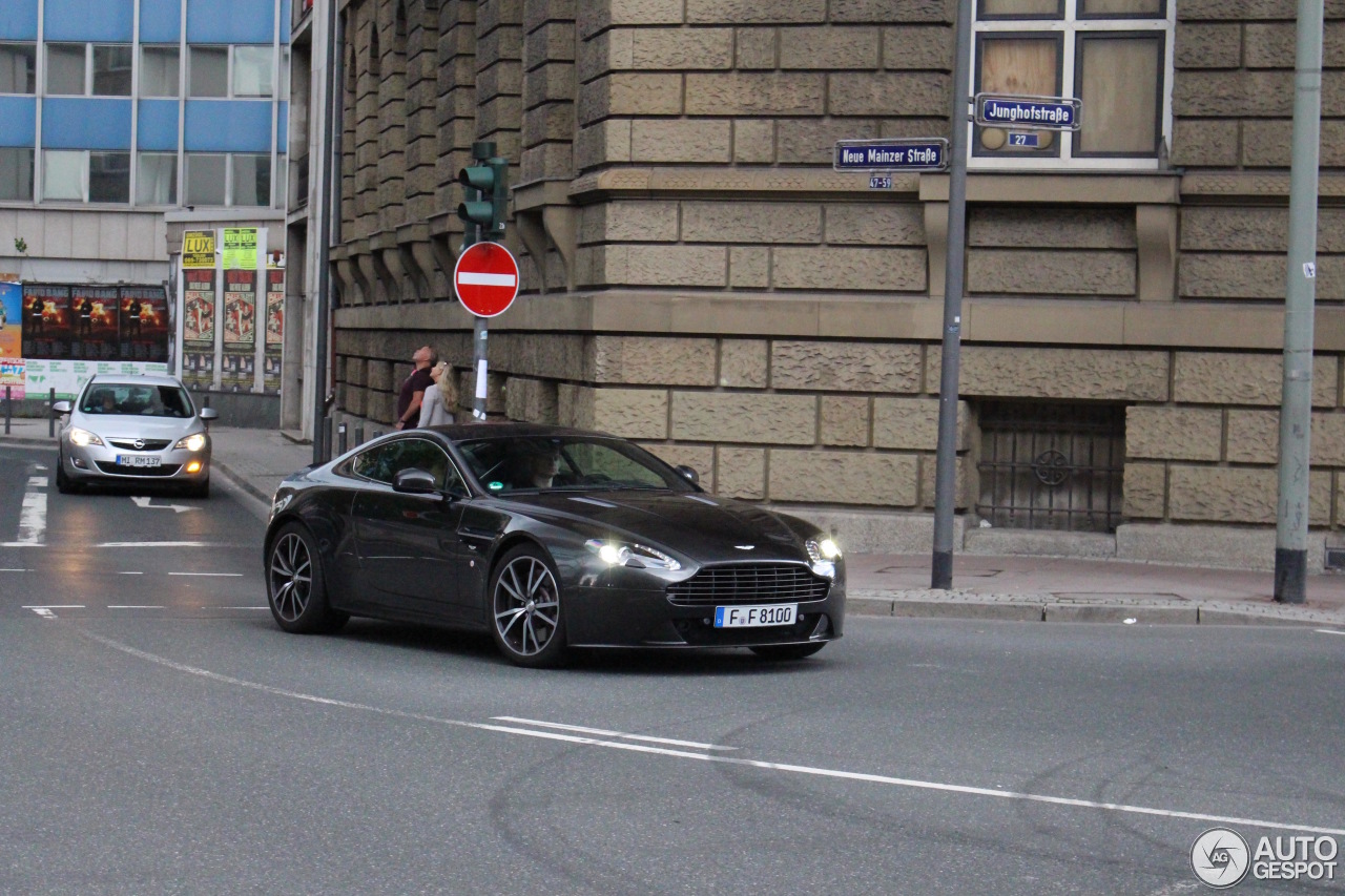 Aston Martin V8 Vantage S