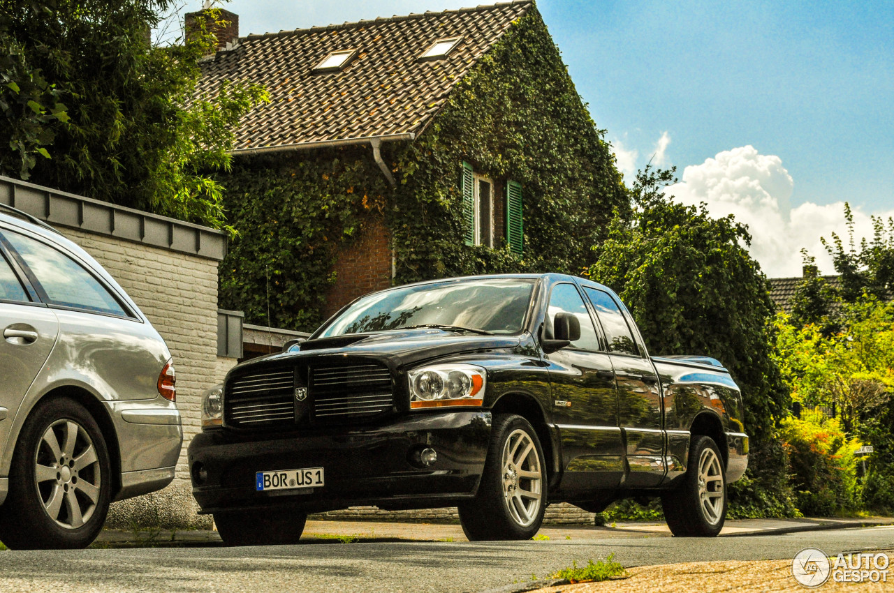 Dodge RAM SRT-10 Quad-Cab