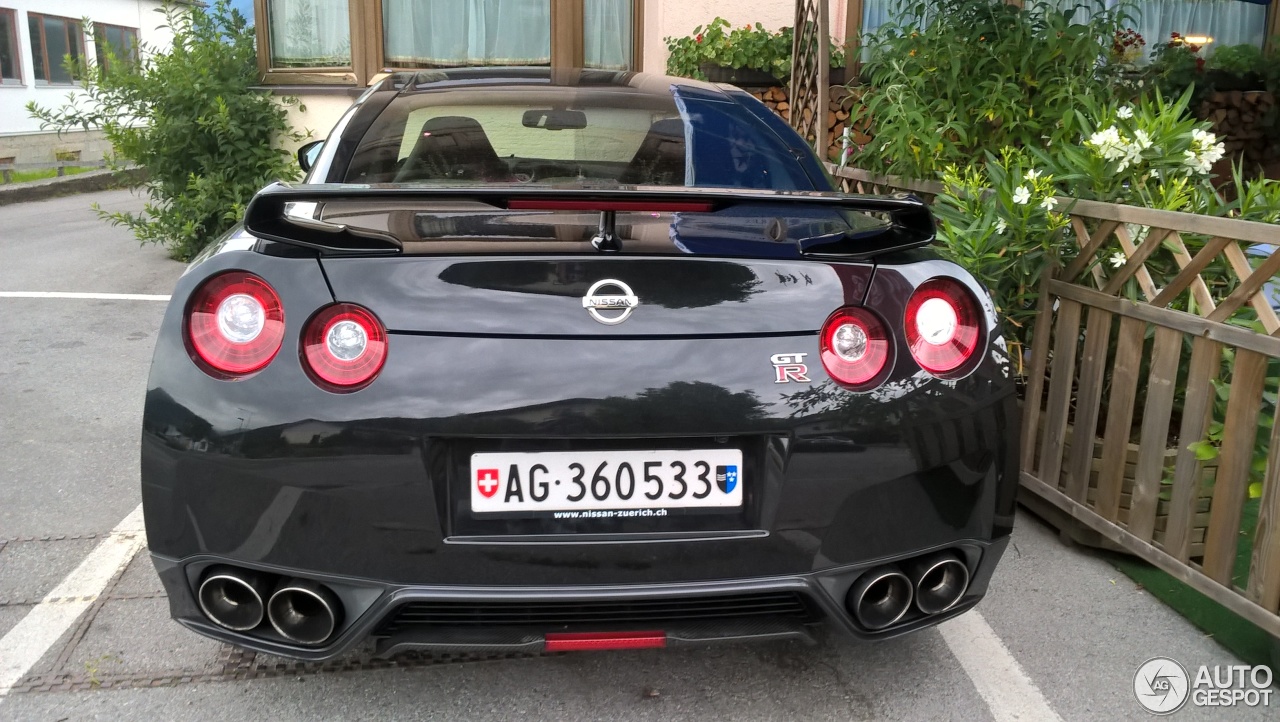 Nissan GT-R 2013