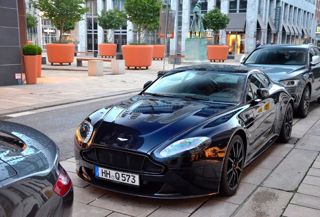 Aston Martin V12 Vantage S