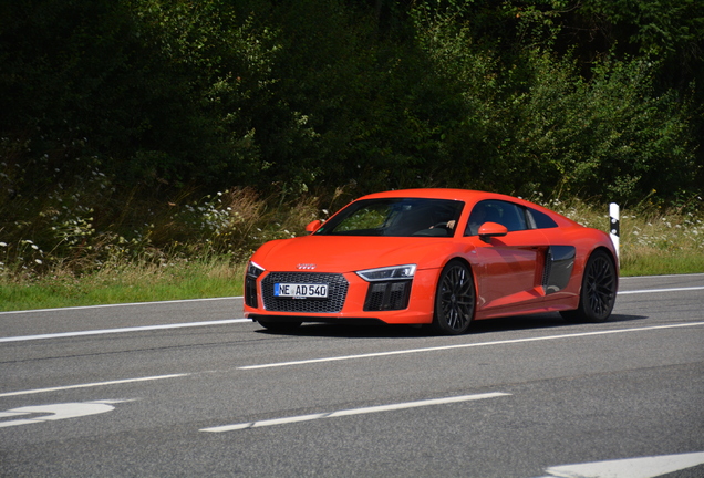 Audi R8 V10 2015