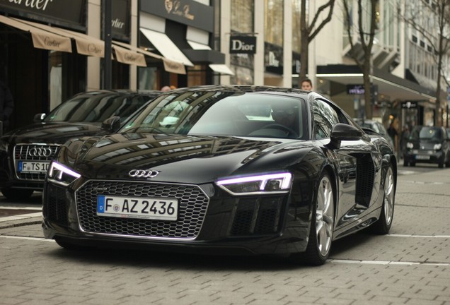 Audi R8 V10 Plus 2015