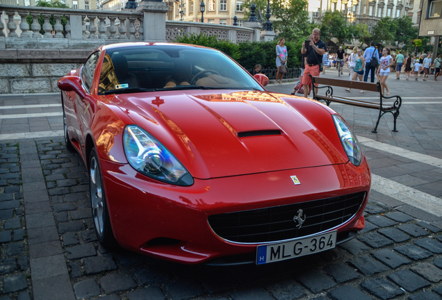 Ferrari California