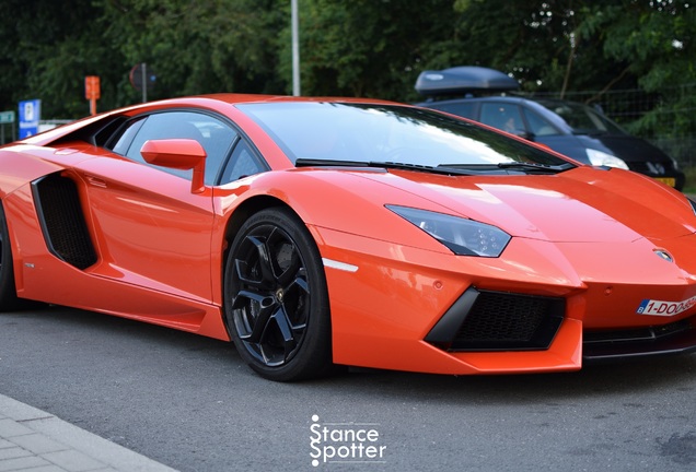 Lamborghini Aventador LP700-4