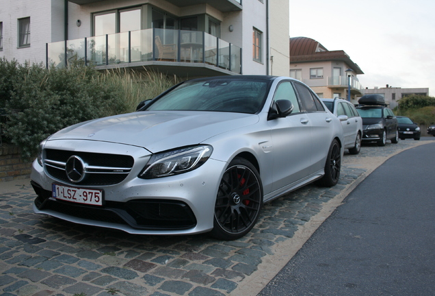 Mercedes-AMG C 63 S W205