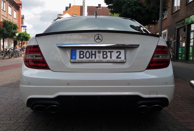 Mercedes-Benz C 63 AMG W204 2012