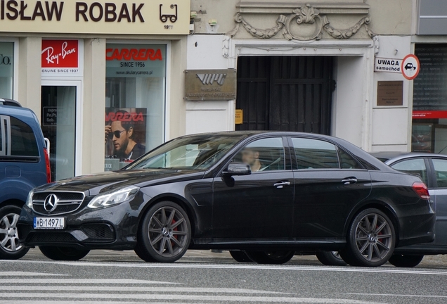 Mercedes-Benz E 63 AMG S W212