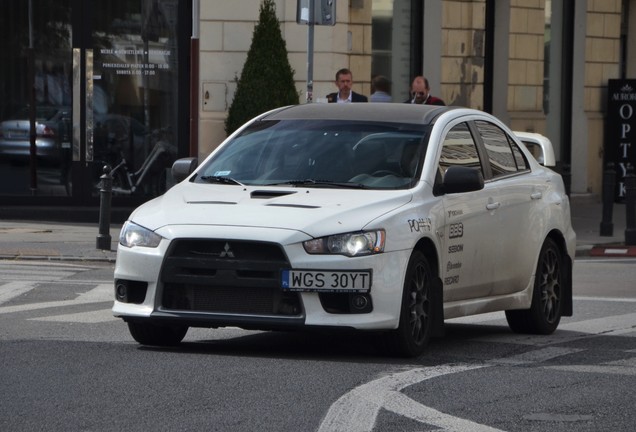 Mitsubishi Lancer Evolution X MR