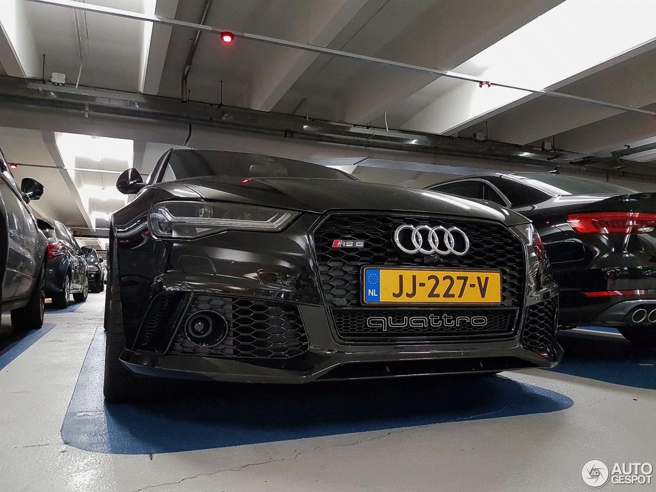 Audi RS6 Avant C7 2015