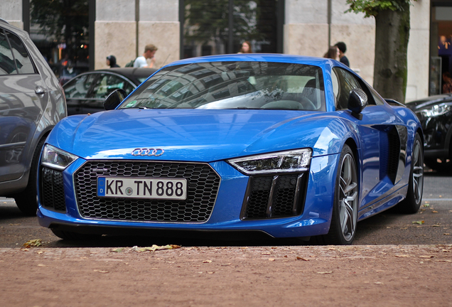 Audi R8 V10 Plus 2015