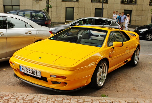 Lotus Esprit S4S