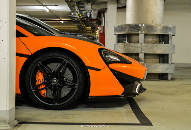 McLaren 570S