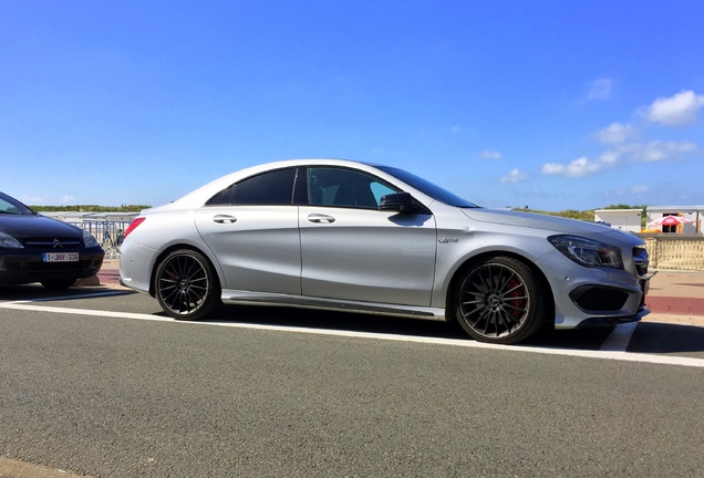 Mercedes-Benz CLA 45 AMG C117