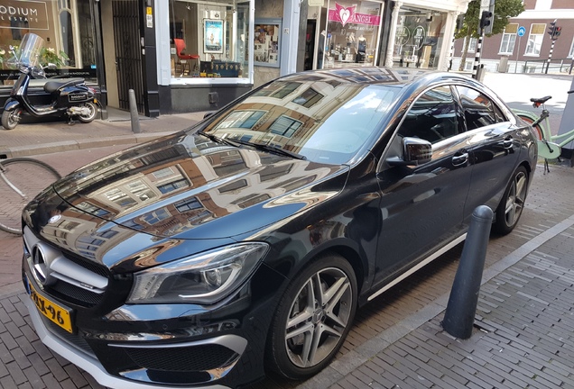 Mercedes-Benz CLA 45 AMG C117