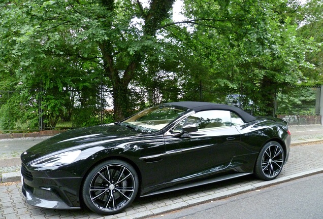 Aston Martin Vanquish Volante