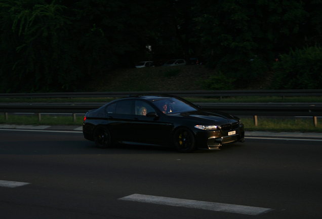 BMW M5 F10 2011