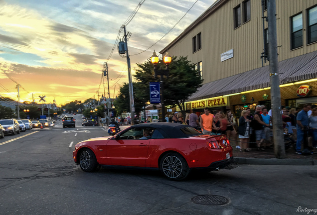 Ford Mustang GT Convertible 2010