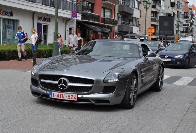 Mercedes-Benz SLS AMG