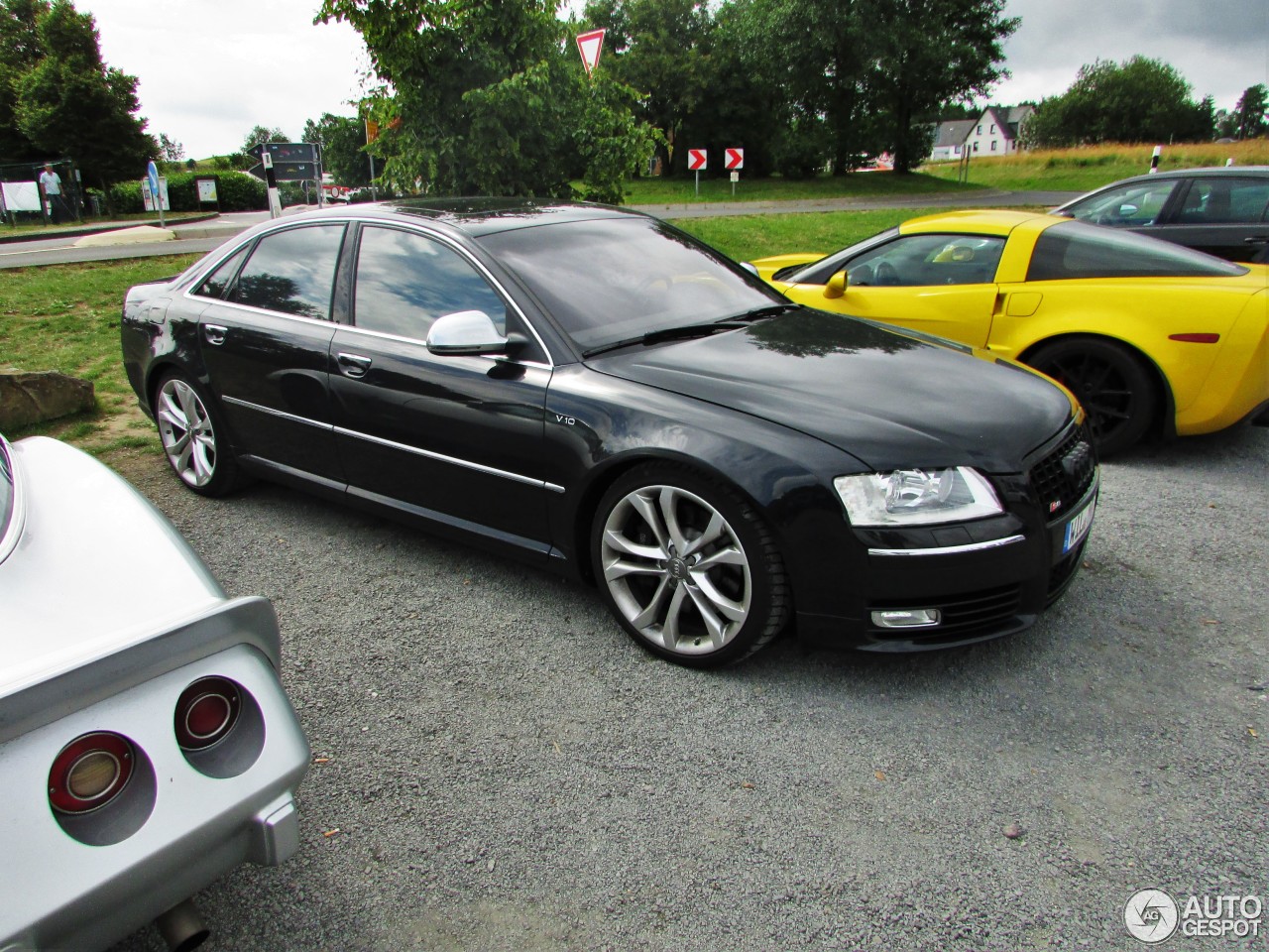 Audi S8 D3