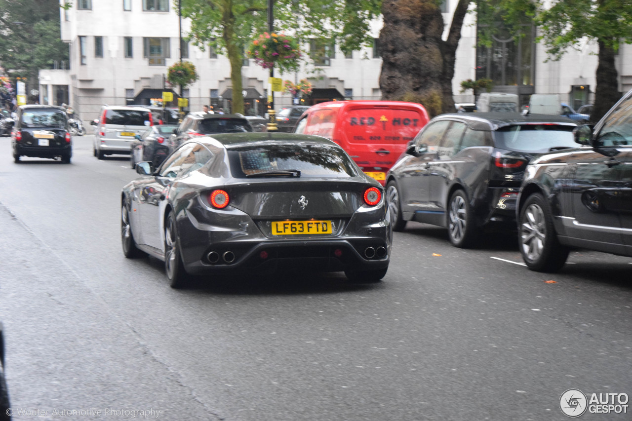 Ferrari FF