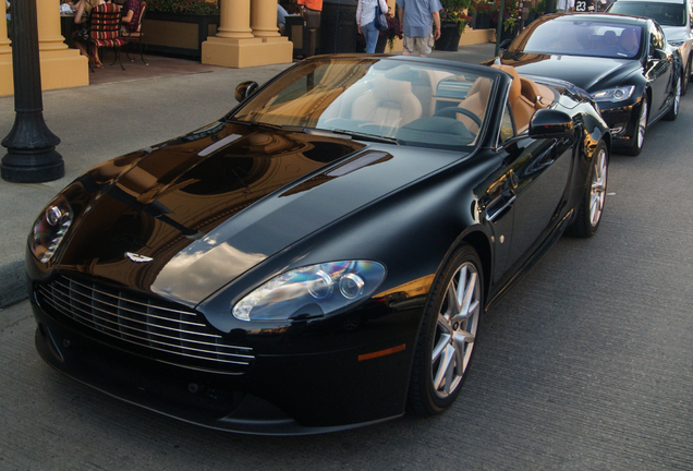 Aston Martin V8 Vantage Roadster 2012